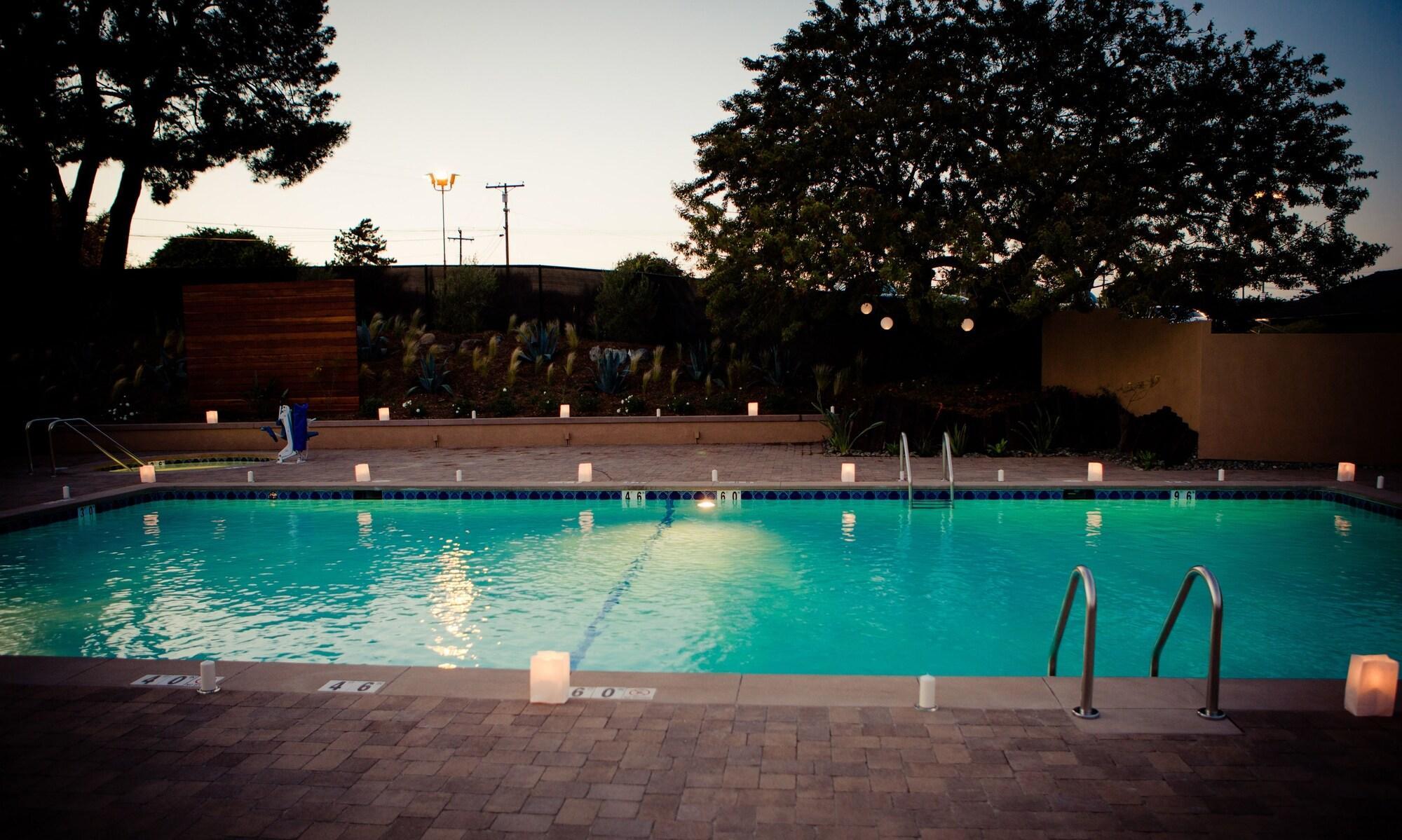 סאנטי Carlton Oaks Lodge, Ascend Hotel Collection מראה חיצוני תמונה