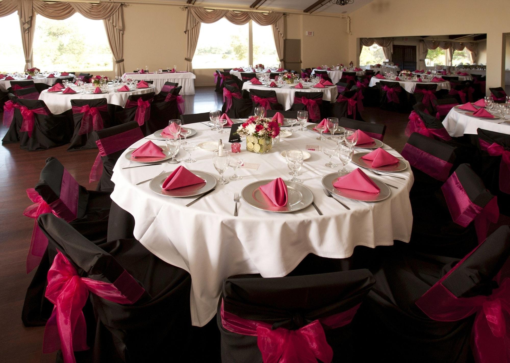 סאנטי Carlton Oaks Lodge, Ascend Hotel Collection מראה חיצוני תמונה