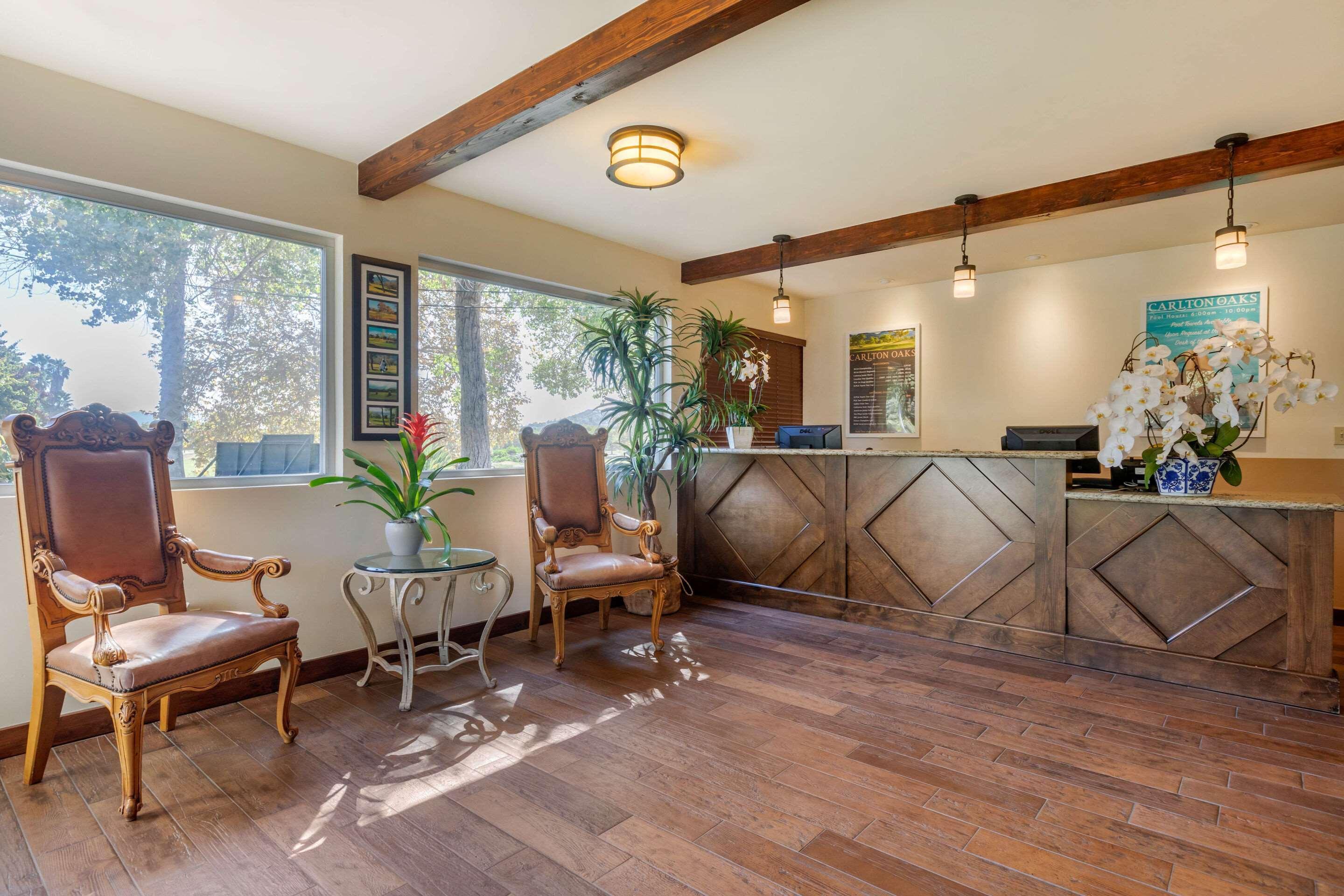 סאנטי Carlton Oaks Lodge, Ascend Hotel Collection מראה חיצוני תמונה