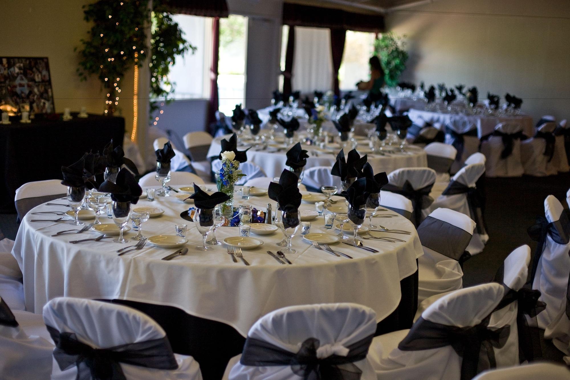 סאנטי Carlton Oaks Lodge, Ascend Hotel Collection מראה חיצוני תמונה