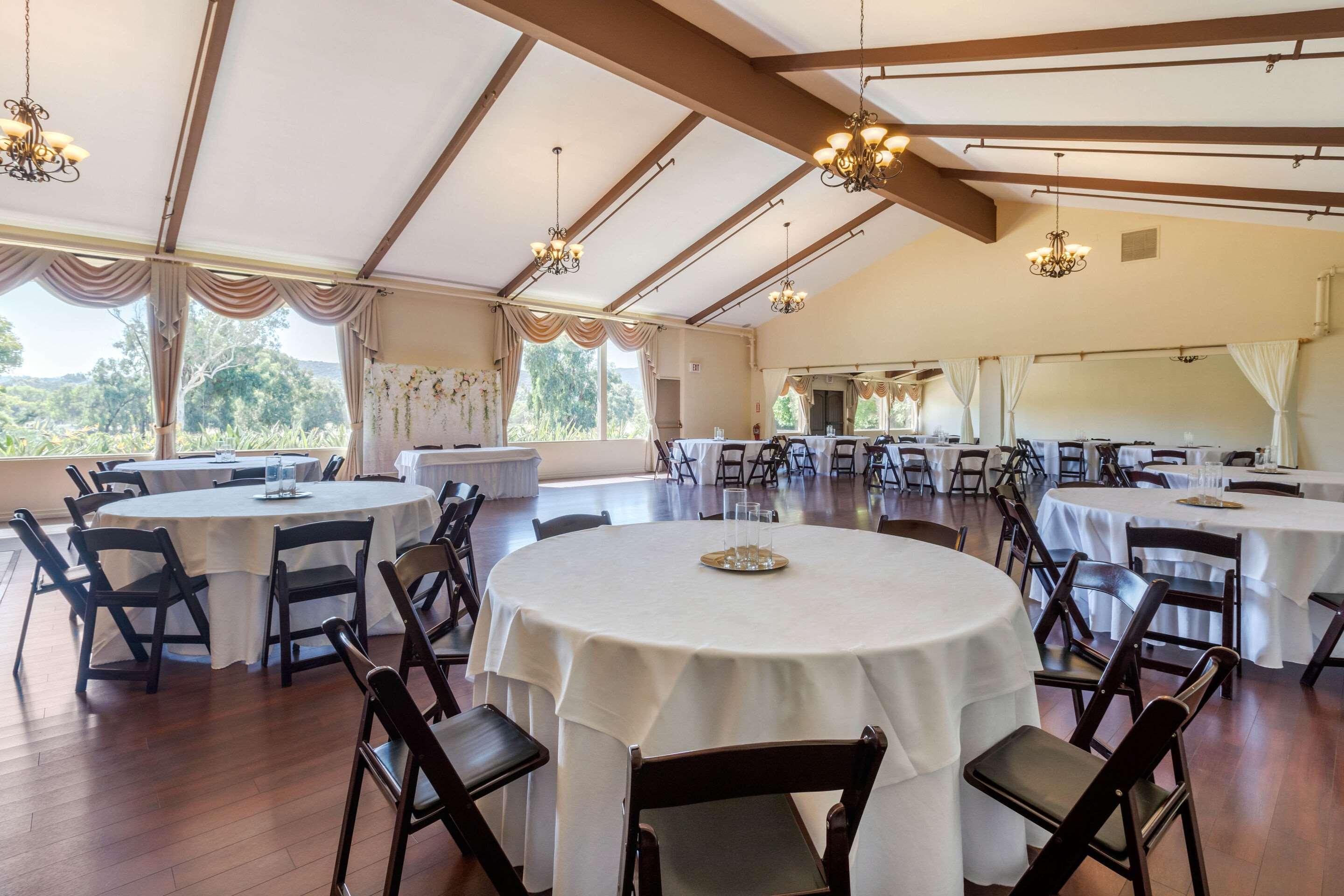 סאנטי Carlton Oaks Lodge, Ascend Hotel Collection מראה חיצוני תמונה